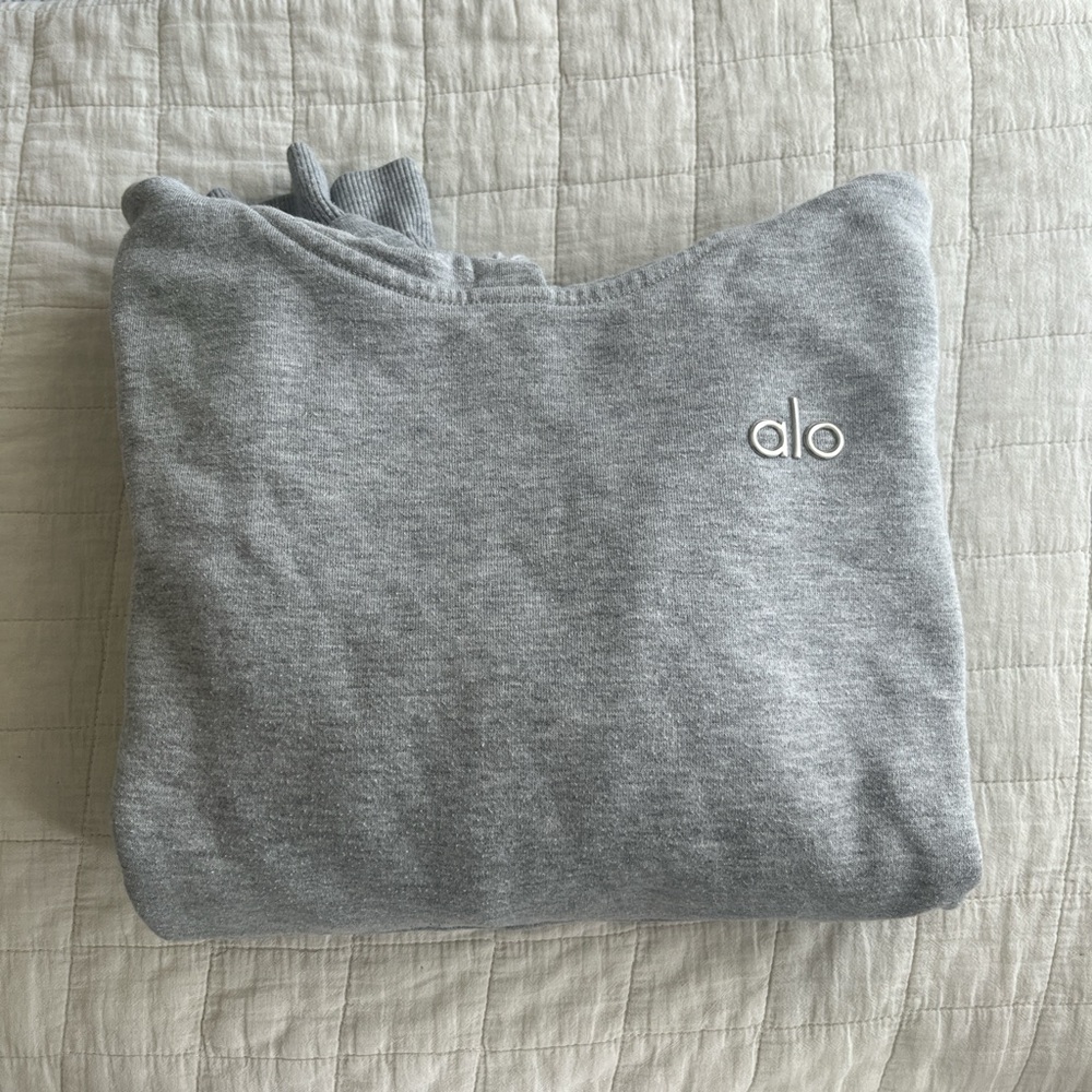 Alo yoga accolade hoodie in gray